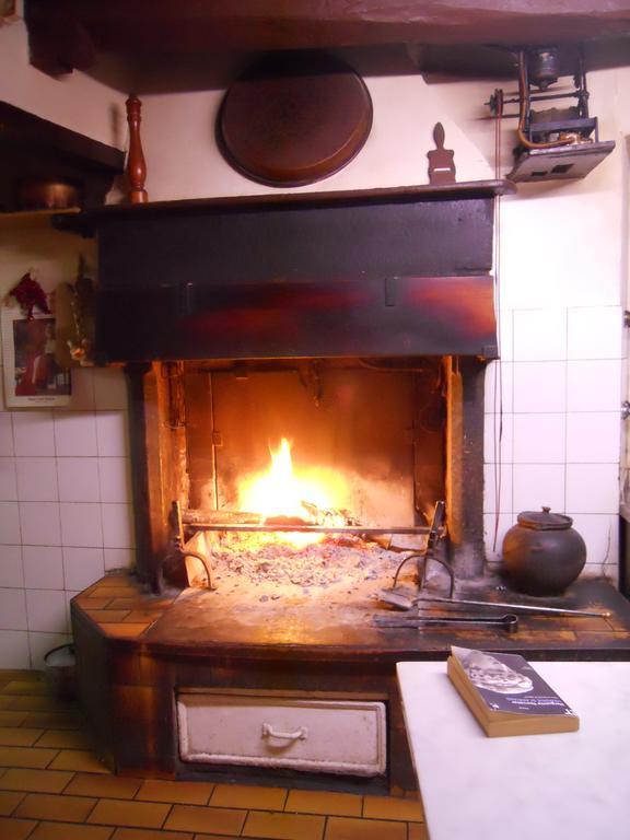 Albergo Del Ponte ซานเปียโร อิน บาโญ ภายนอก รูปภาพ
